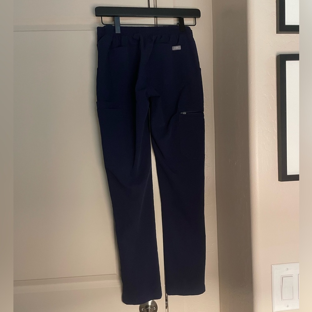 Figs Yola Skinny Scrub Pants - color: navy, size: XXS - Picture 3 of 3